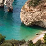 Helloapulia Trulli Albapetra Βίλα