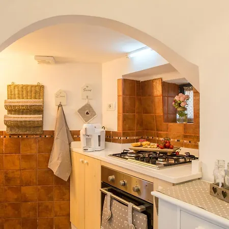 Helloapulia Trulli Albapetra Villa *